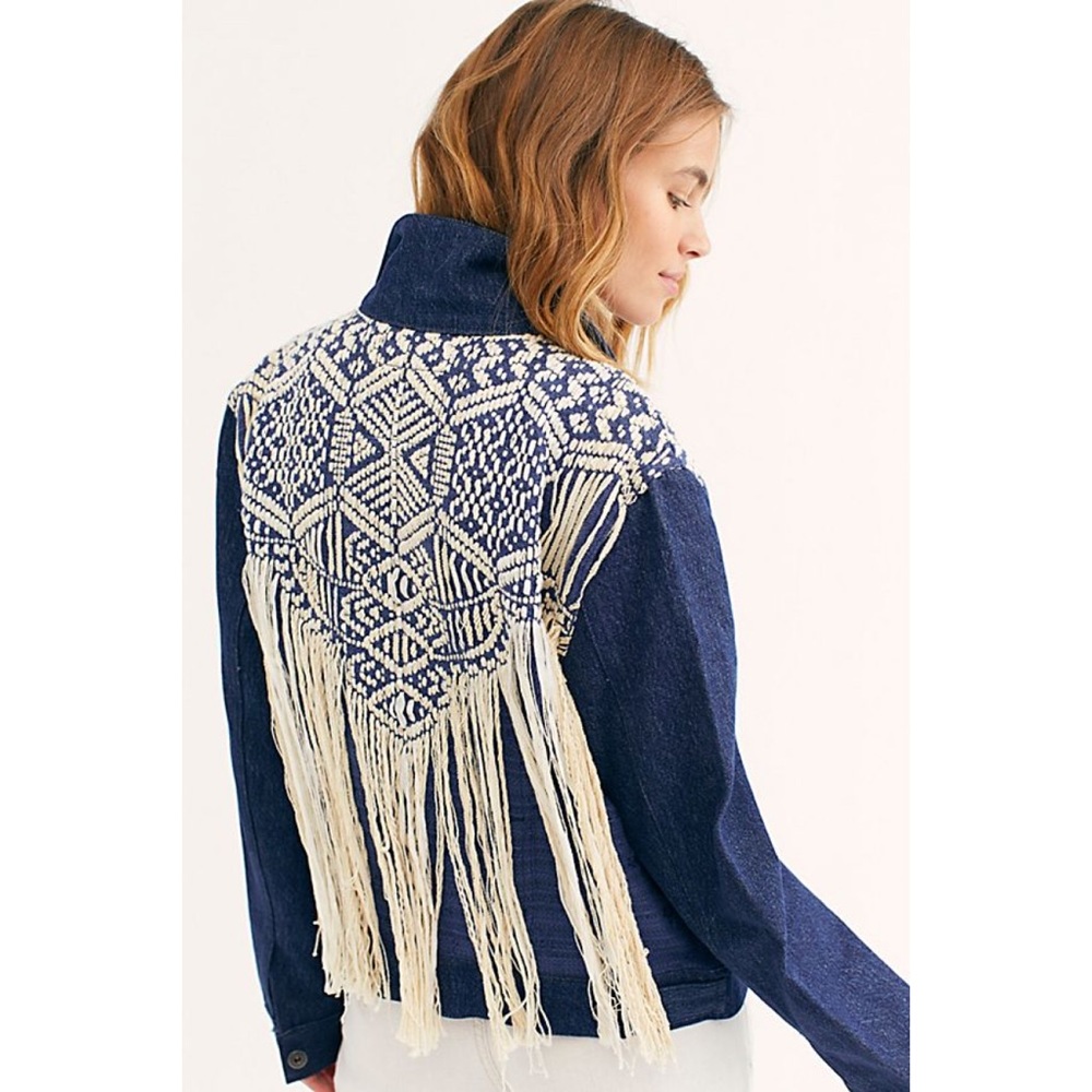 Anthropologie LEVI'S French Fringe Trucker Jacket - Picture 1 of 8